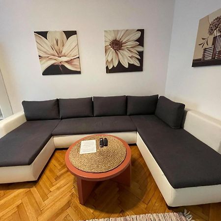 Interbellic Flat Apartman Bukarest Kültér fotó